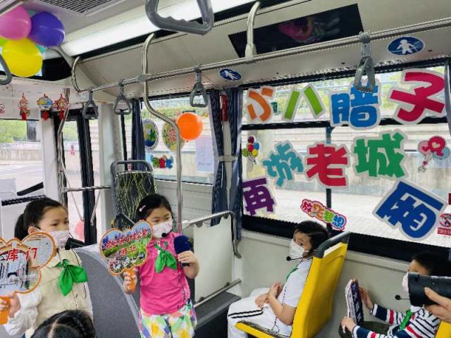 你知道小南门的警钟楼吗？上海这群“小八腊子”坐公交再游老城厢-LMLPHP